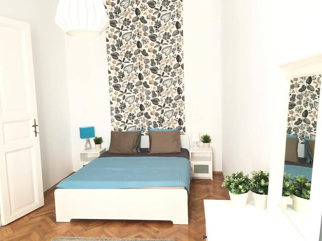Budget Apartment by Hi5-Rákoczi 24 Budapest Esterno foto